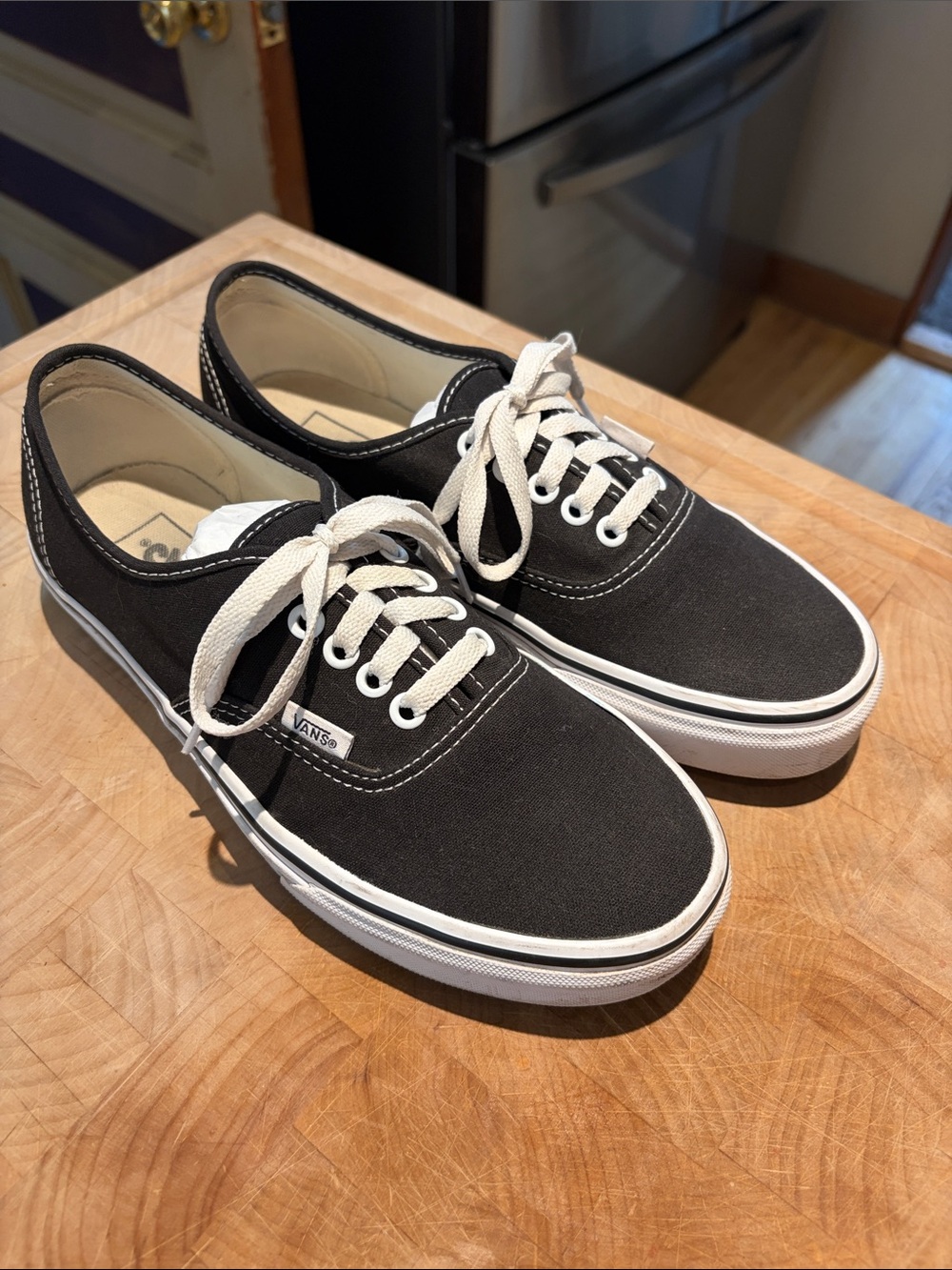 Vans Black Authentic